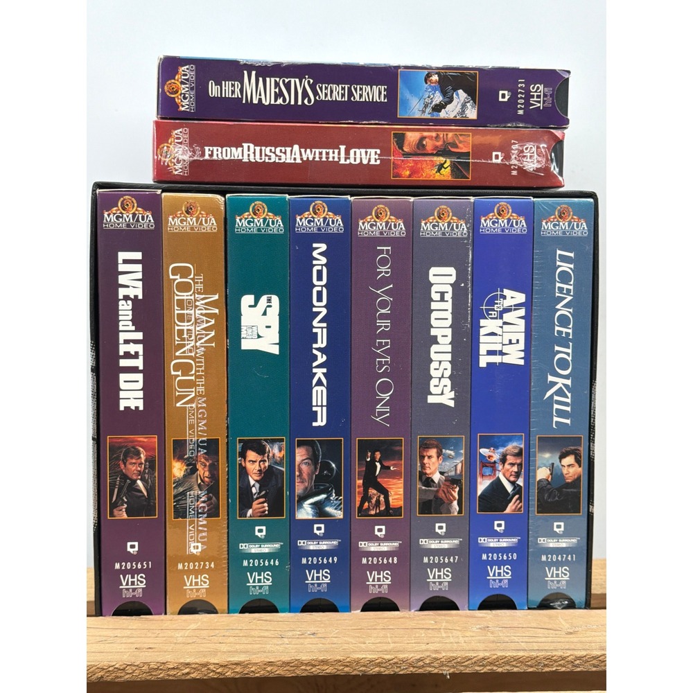 James Bond 007 Deluxe Edition VHS Gift Set 10 Movie Collection MGM/UA Vintage